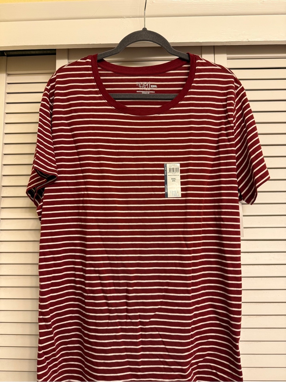Time and Tru Burgundy and White Striped Short Sleeve Tee Women’s Sz 22